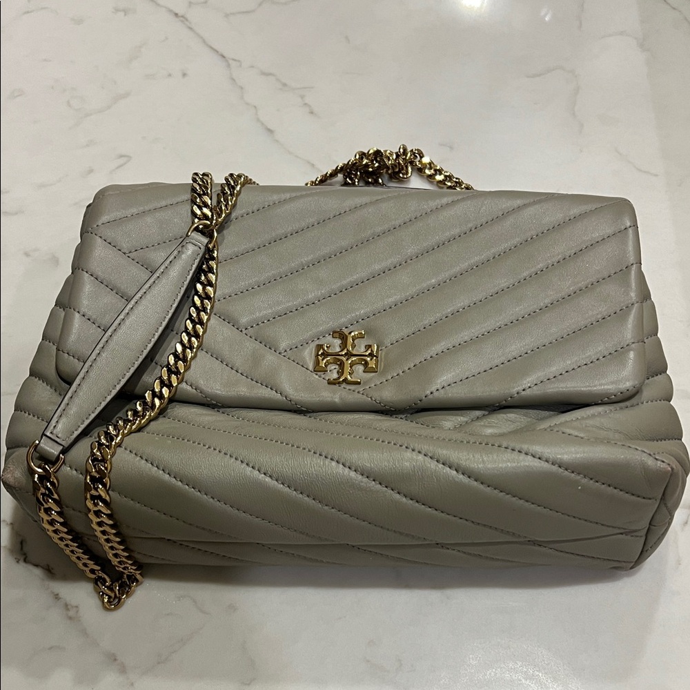Tory Burch Quilted Shoulder Bag in Gray - Picture 2 of 4